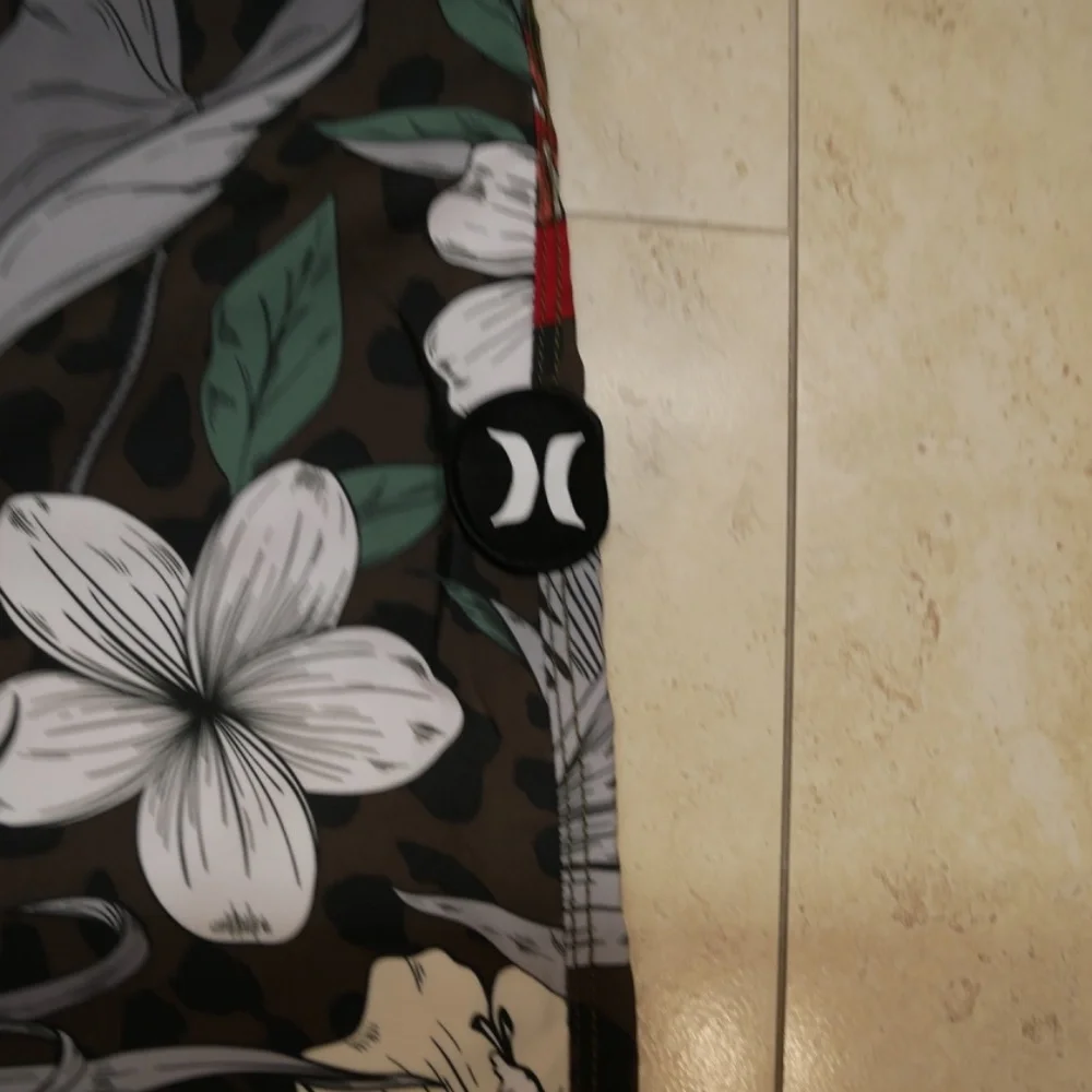 Hurley Mens Phantom Floral 18" Boardshorts NWOT~ - Picture 3 of 8